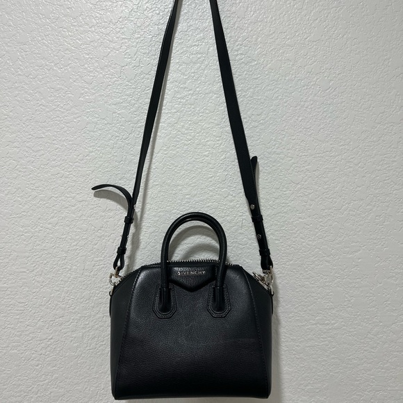 Givenchy Mini Antigona in Black Grained Leather - Picture 16 of 16